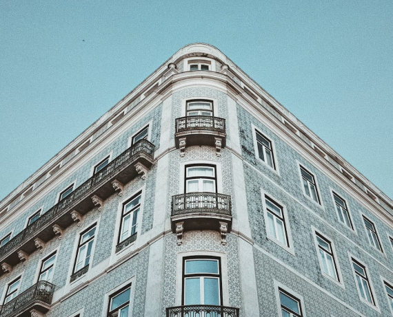 image of a building in Lisbon, Portugal